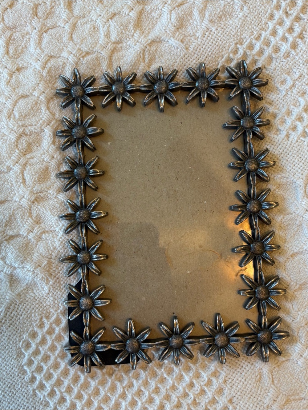 Floral Daisy Metal Picture Frame - Antique Silver